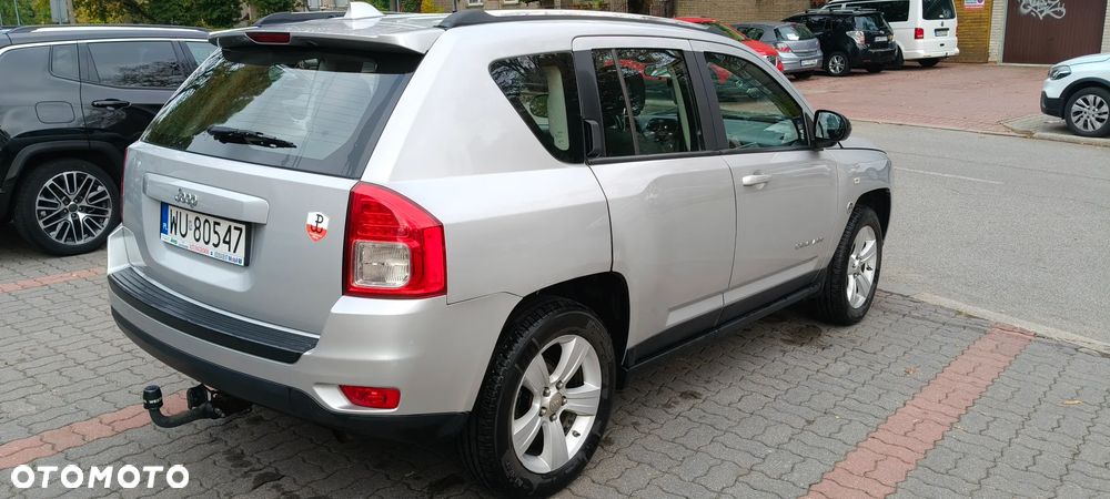 Jeep Compass 2011 photo 5