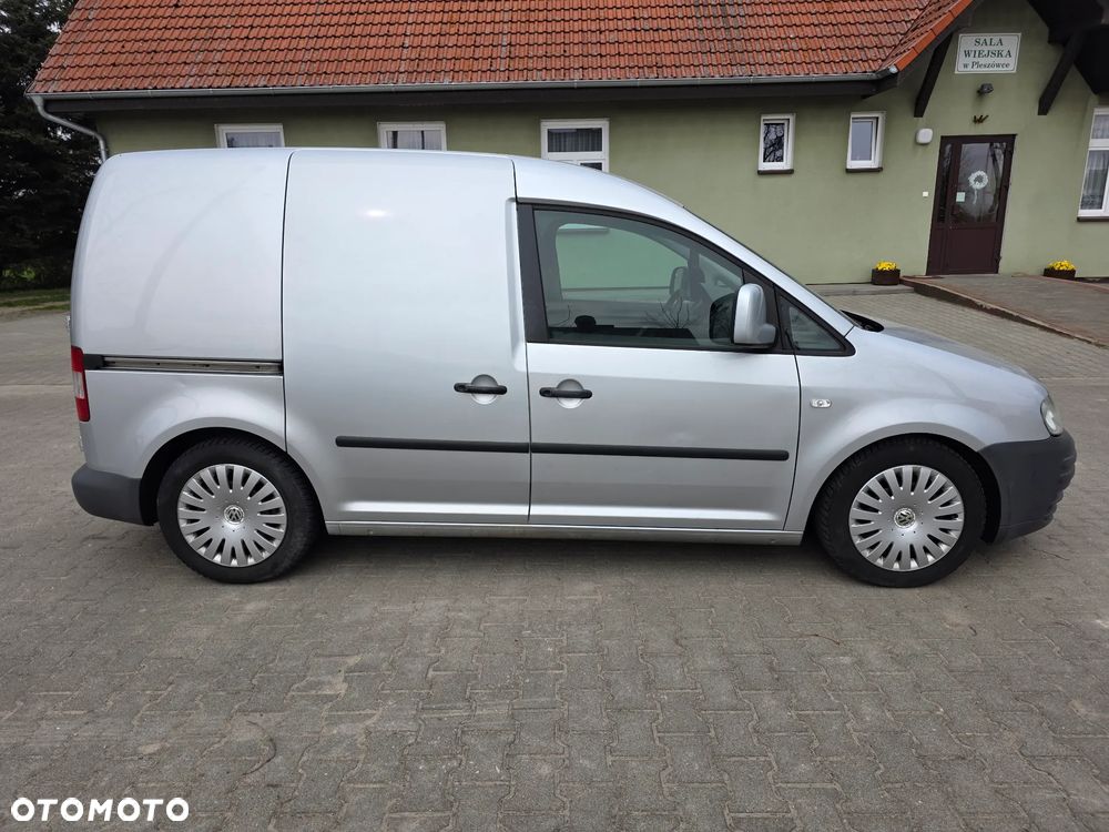Volkswagen Caddy - 4
