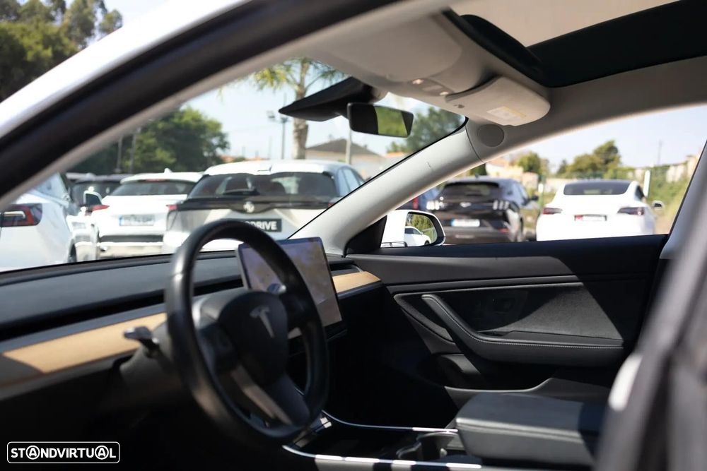 Tesla Model 3 Long-Range Dual Motor AWD - 8