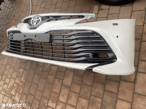 ZDERZAK PRZÓD 085 PERLA TOYOTA CAMRY VIII 18 - 20 IGLA ORG