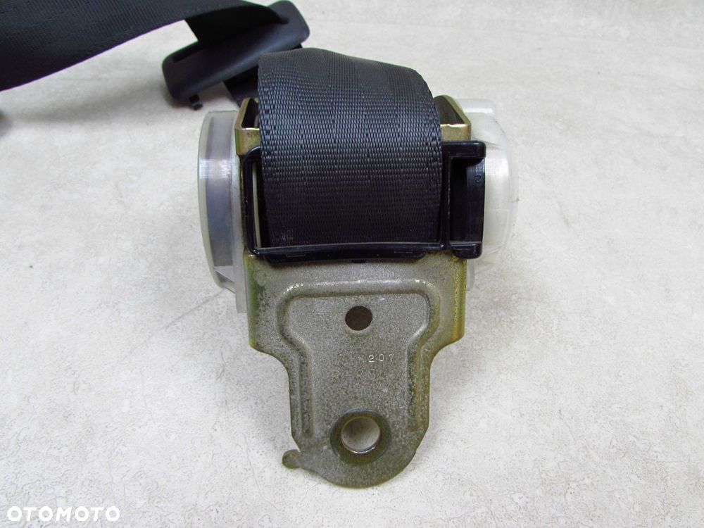 TOYOTA CAMRY V XV30 02-06 PAS BEZPIECZENSTWA TYL SRODEK 467053 7d5400 - 7