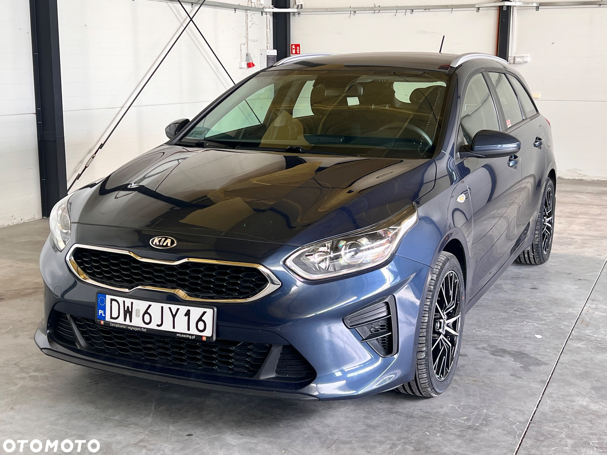 Kia Ceed 1.6 CRDi SCR L Business Line - 2