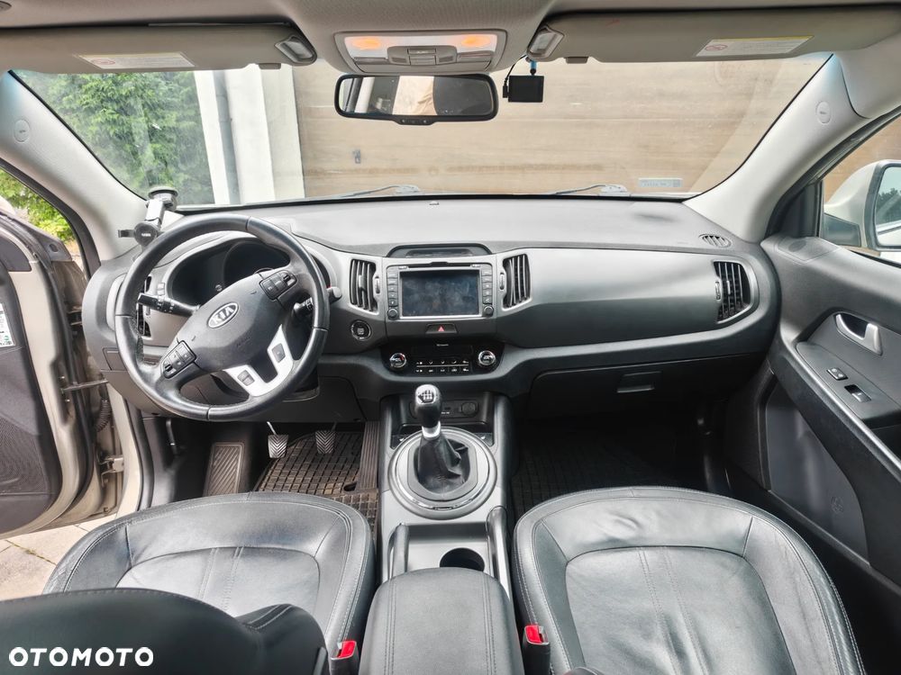 Kia Sportage - 16