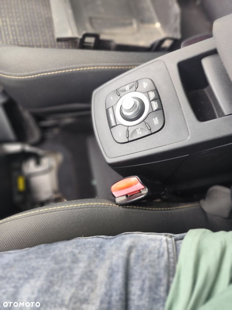 Renault Scenic - 8