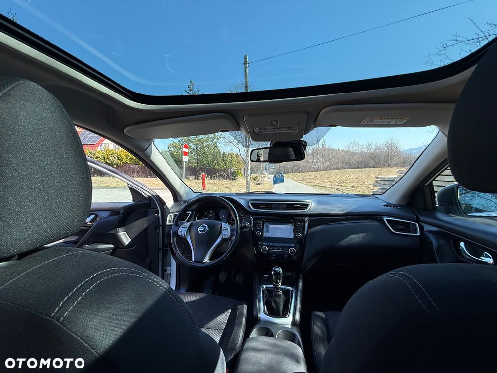 Nissan Qashqai 1.6 DCi 4x4 Tekna - 25
