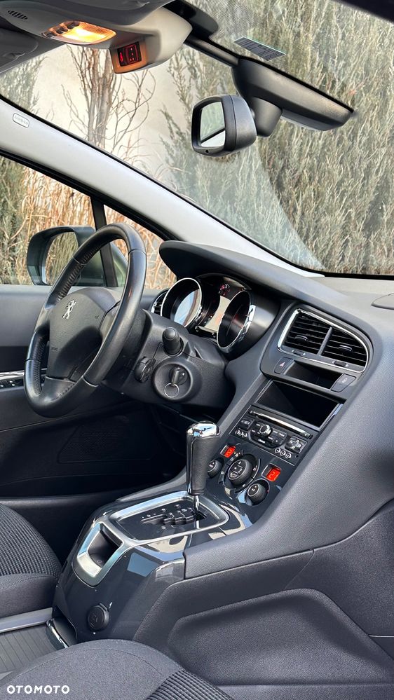 Peugeot 5008 BlueHDI 120 EAT6 Stop & Start Allure - 21