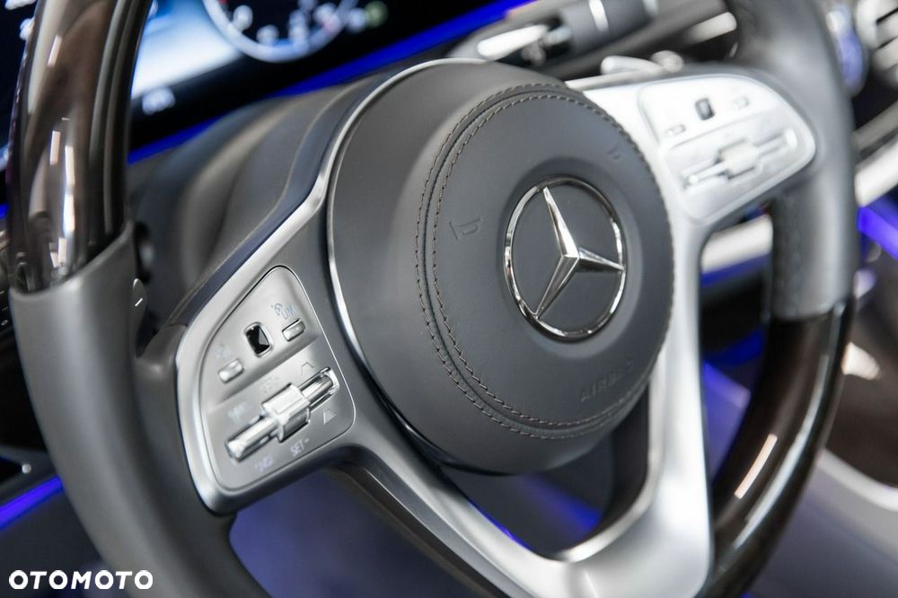Mercedes-Benz Klasa S 560 4-Matic L 9G-TRONIC - 28