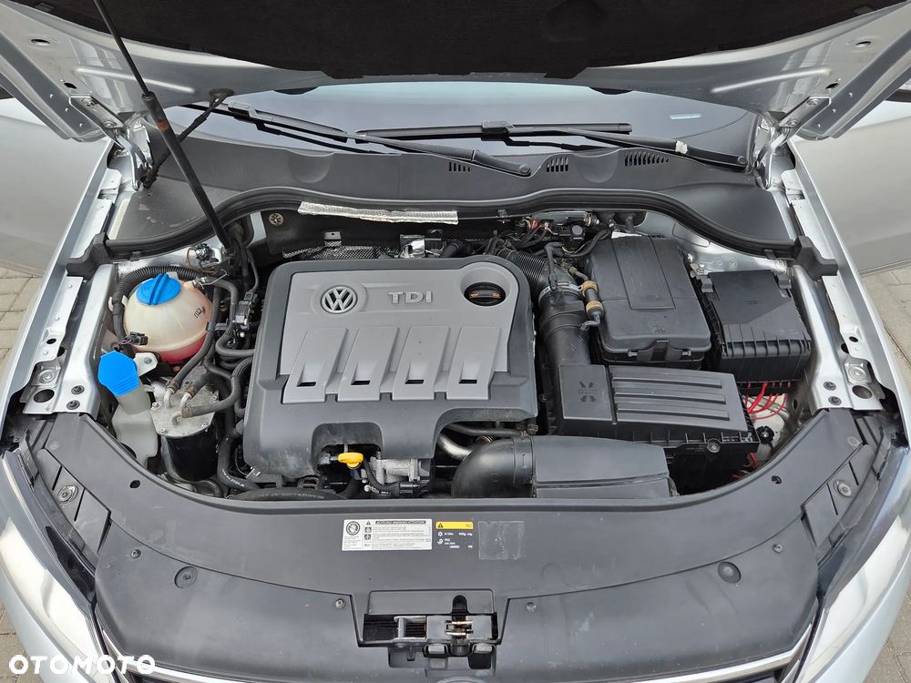 Volkswagen Passat 2.0 Blue TDI DSG SCR Comfortline - 38