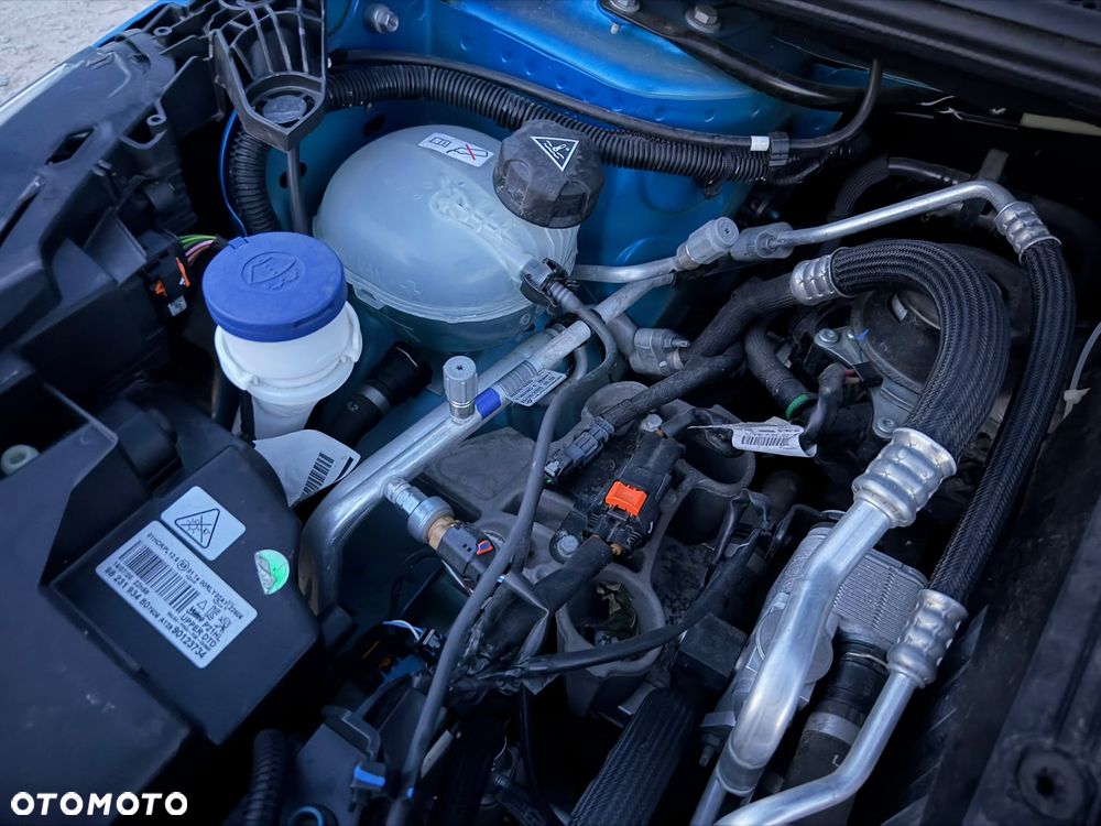 Peugeot 208 Elektromotor 136 GT Pack - 28