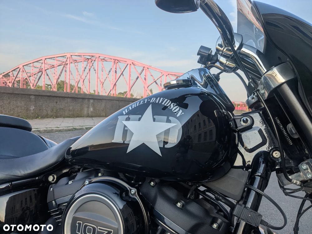 Harley-Davidson Softail Sport Glide - 10