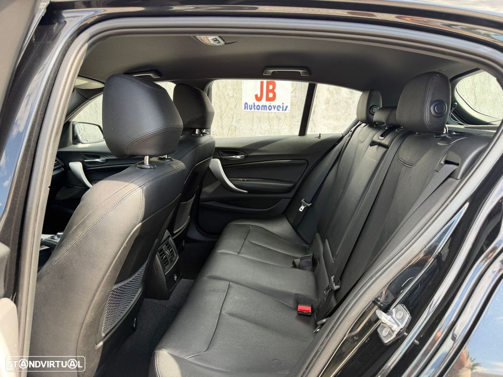 BMW 116 d Pack M - 13