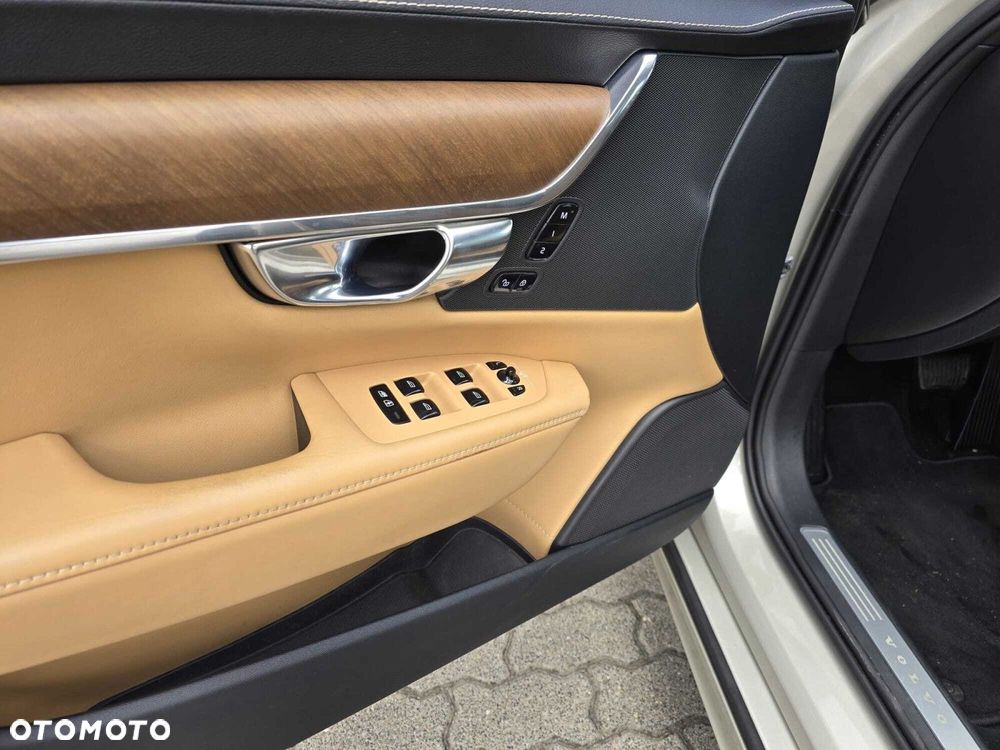 Volvo V90 D4 SCR AWD Inscription - 12