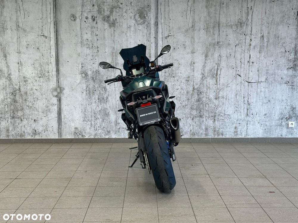 BMW S - 4
