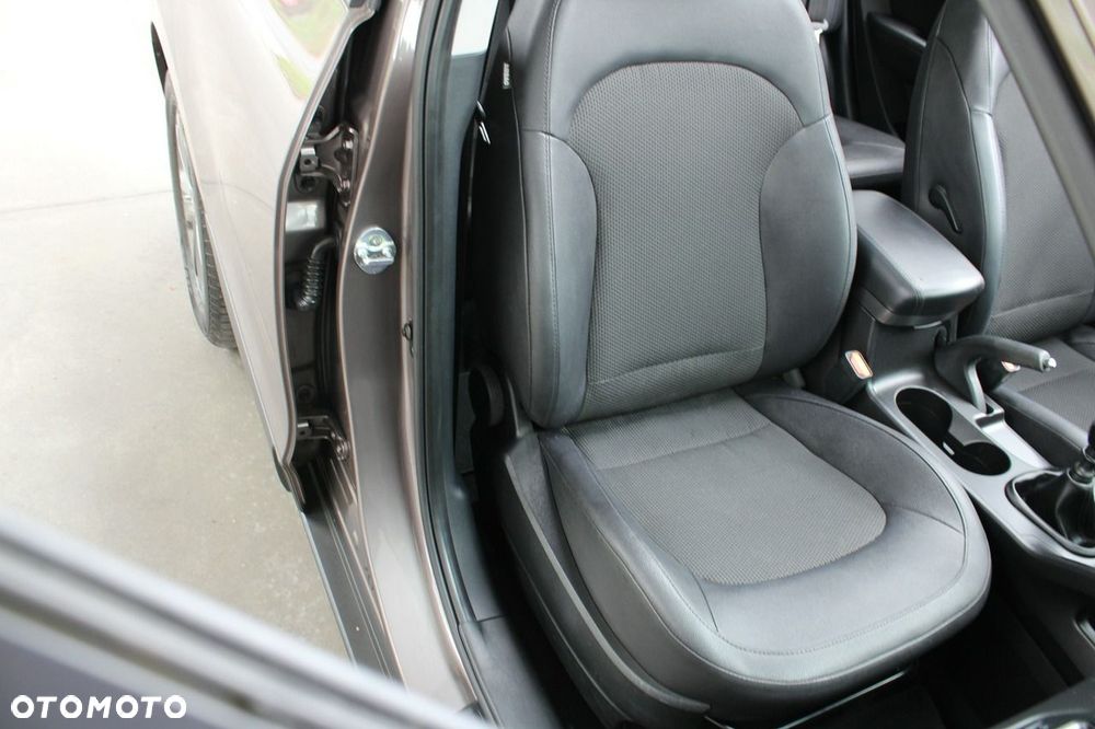 Hyundai ix35 1.6 GDI Premium 2WD - 9