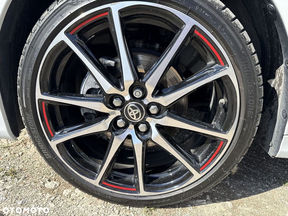 Toyota Yaris Hybrid 1.5 GR Sport - 18