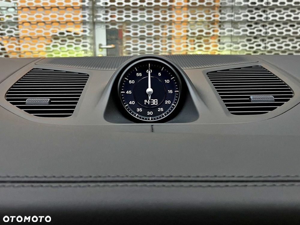 Porsche Cayenne - 28