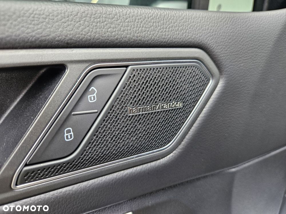 Volkswagen Tiguan Allspace - 12