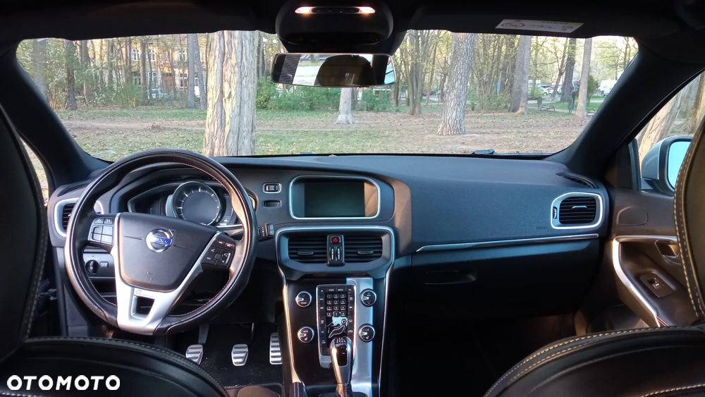 Volvo V40 D2 RDesign - 15