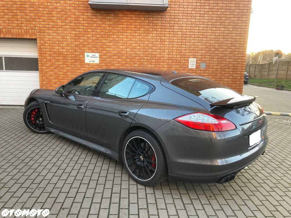Porsche Panamera - 3