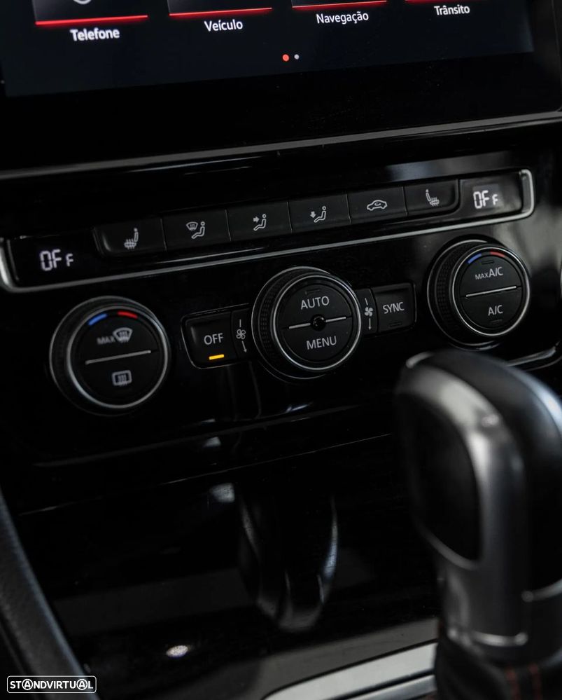 VW Golf 2.0 TSi GTI DSG - 25