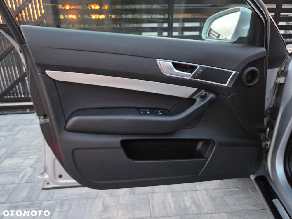 Audi A6 Avant 3.0 TDI DPF quattro tiptronic - 29