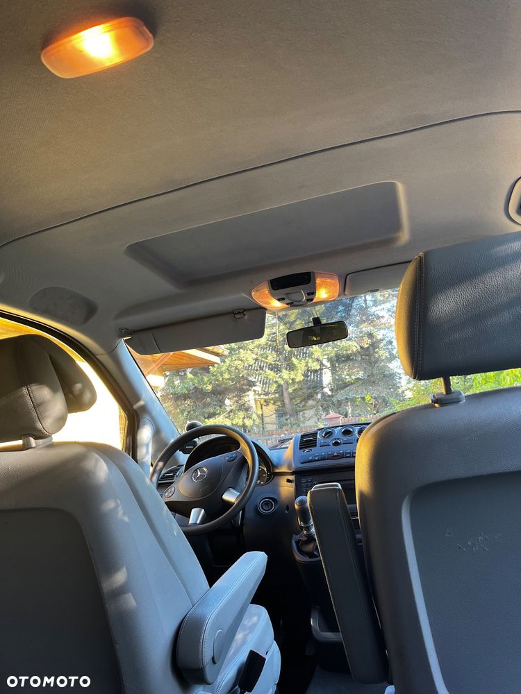 Mercedes-Benz Vito - 10