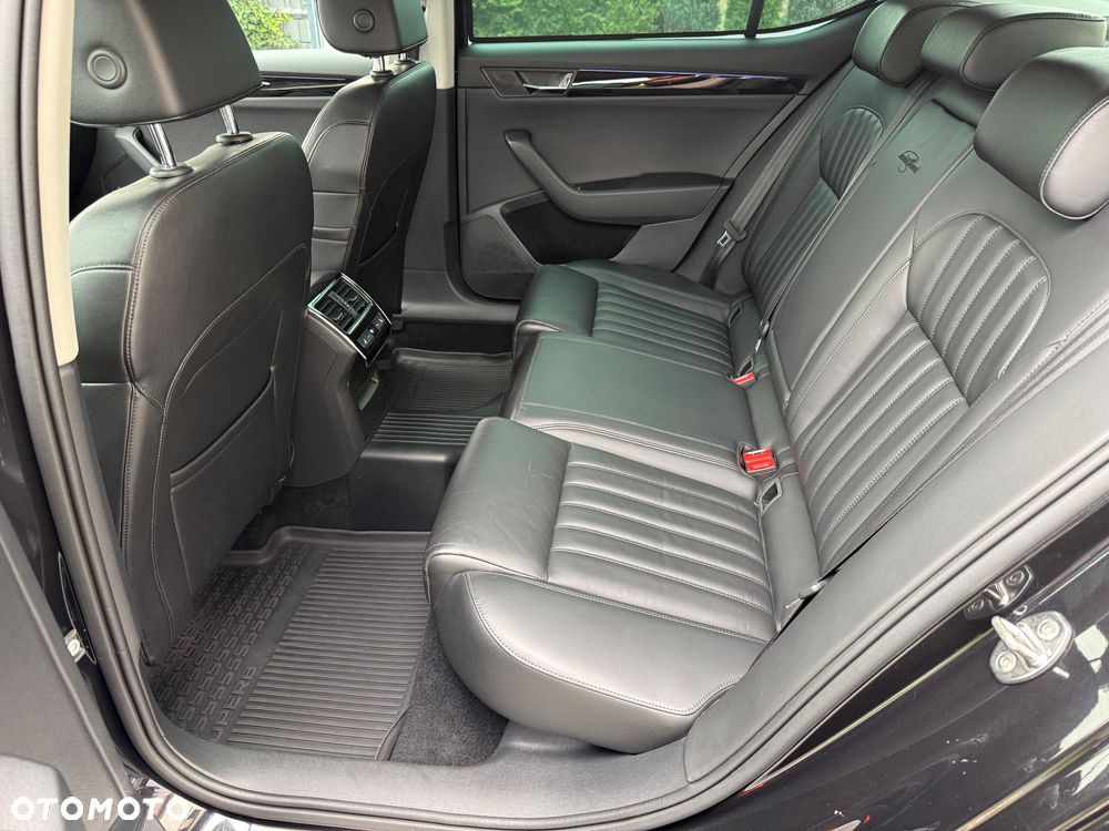 Skoda Superb 1.8 TSI L&K DSG - 18