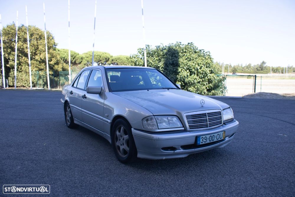 Mercedes-Benz C 180 - 1