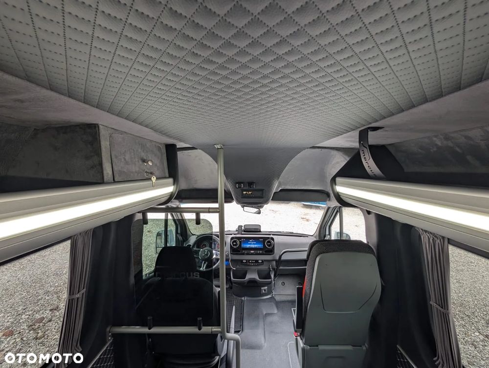 Mercedes-Benz Sprinter 519 - 27