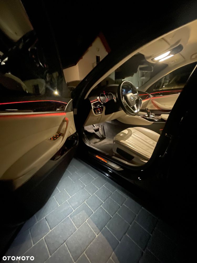 BMW Seria 5 520d xDrive Luxury Line - 33