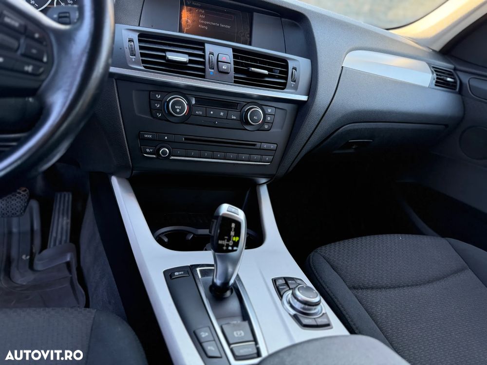 BMW X3 xDrive20d Aut. - 10