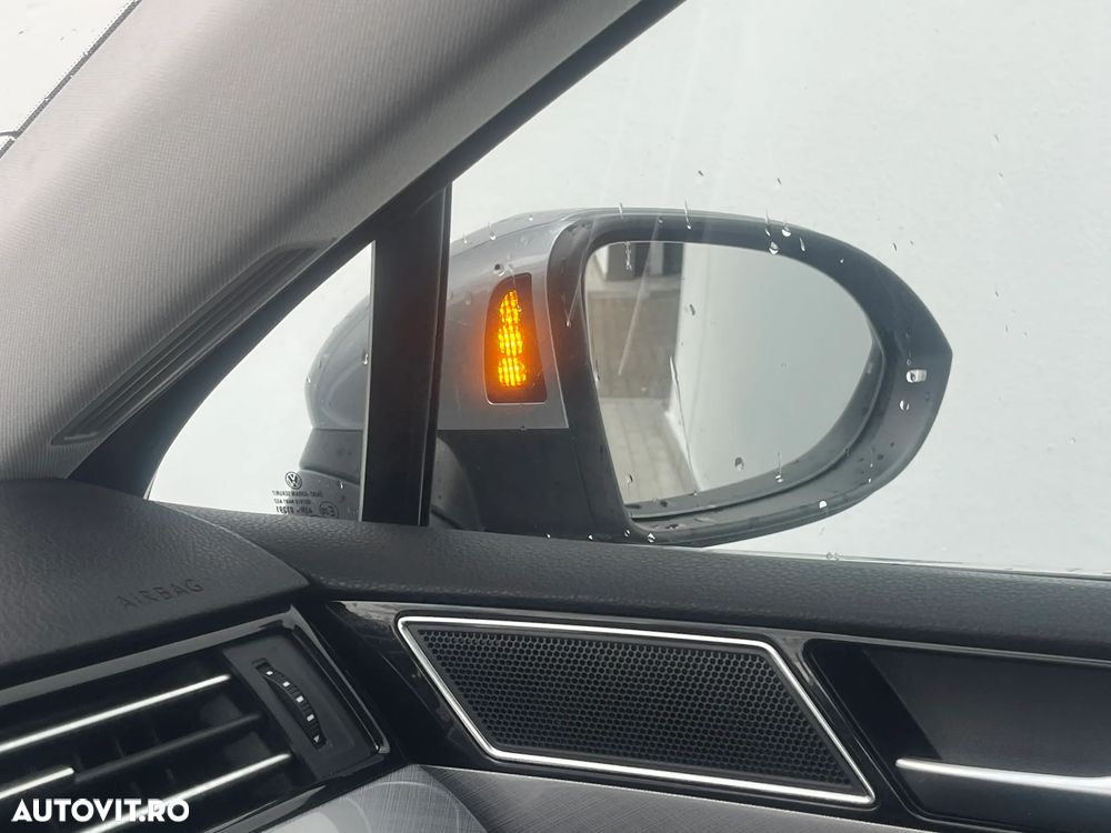 Volkswagen Passat 2.0 TDI DSG Comfortline - 22