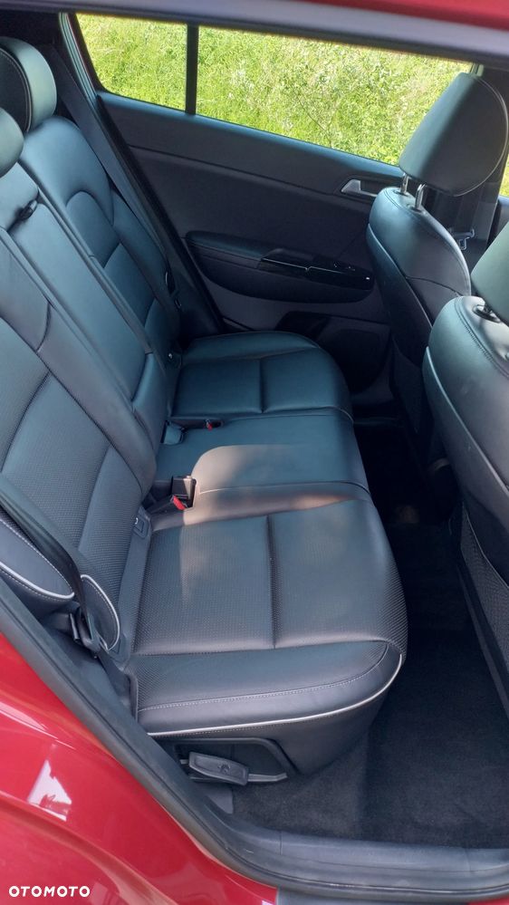 Kia Sportage 2,0 CRDI AWD GT Line - 37