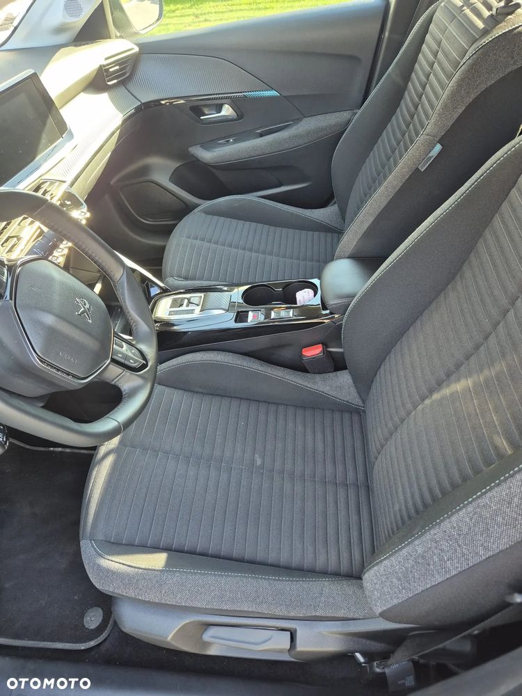 Peugeot 208 50kWh Style - 9