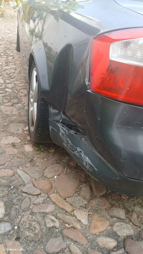 Audi A4 2.5 TDI quattro - 5