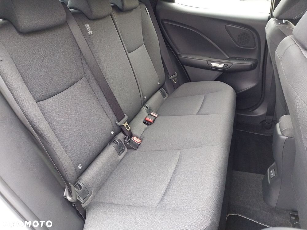 Lexus LBX 1.5 Hybrid - 13