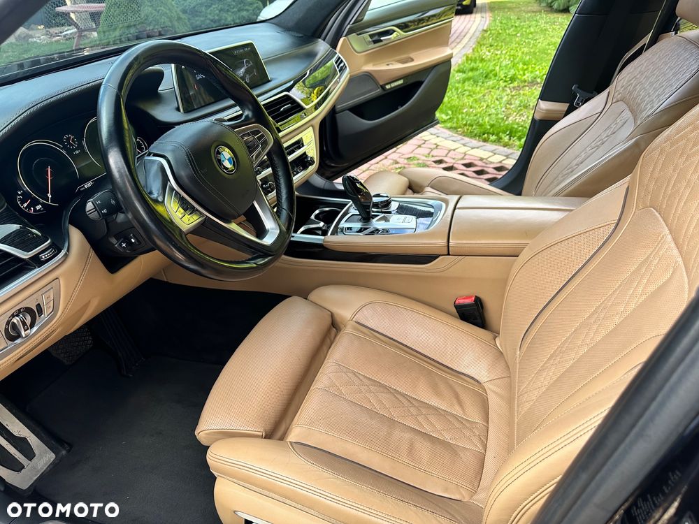 BMW Seria 7 750Li xDrive - 6