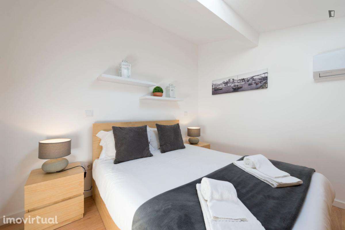 Casa com 1 quartos - localizado em Santo Ildefonso Porto - Grande imagem: 3/25