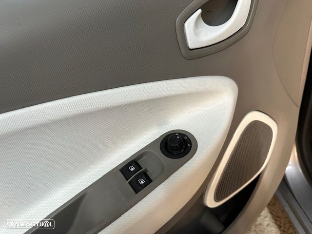 Renault Zoe (c/ Bateria) 22 kwh Life - 19