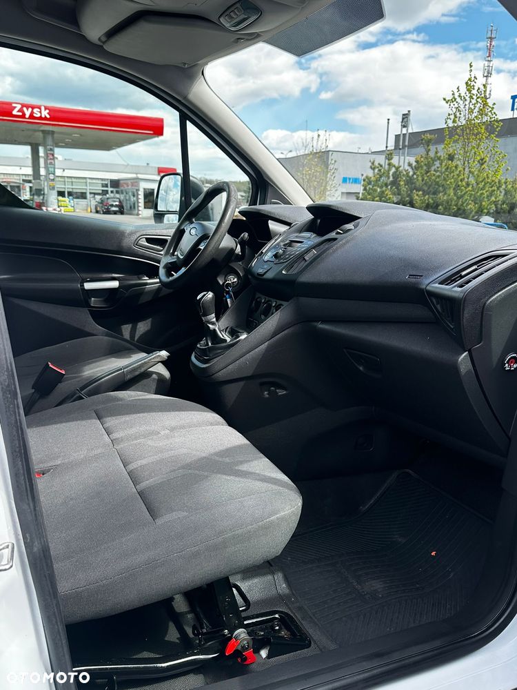 Ford Transit Connect - 16