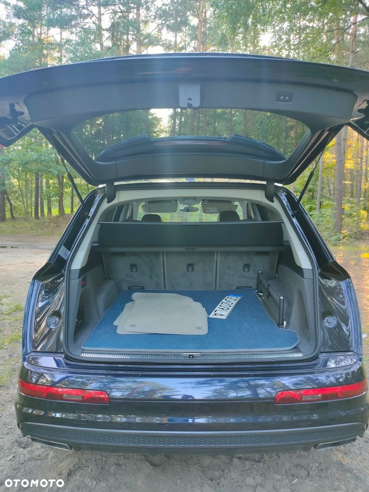 Audi Q7 - 7