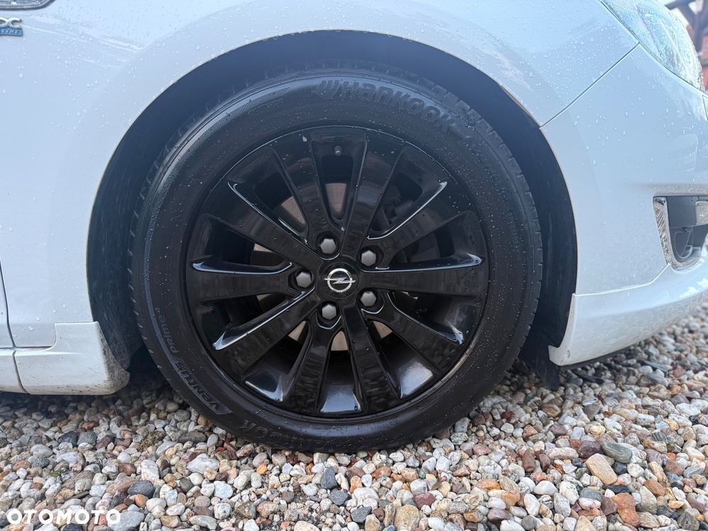 Opel Astra 2.0 CDTI Cosmo - 28
