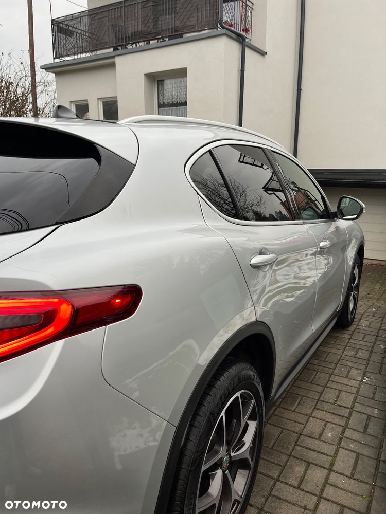 Alfa Romeo Stelvio 2.0 Turbo TI Q4 - 8