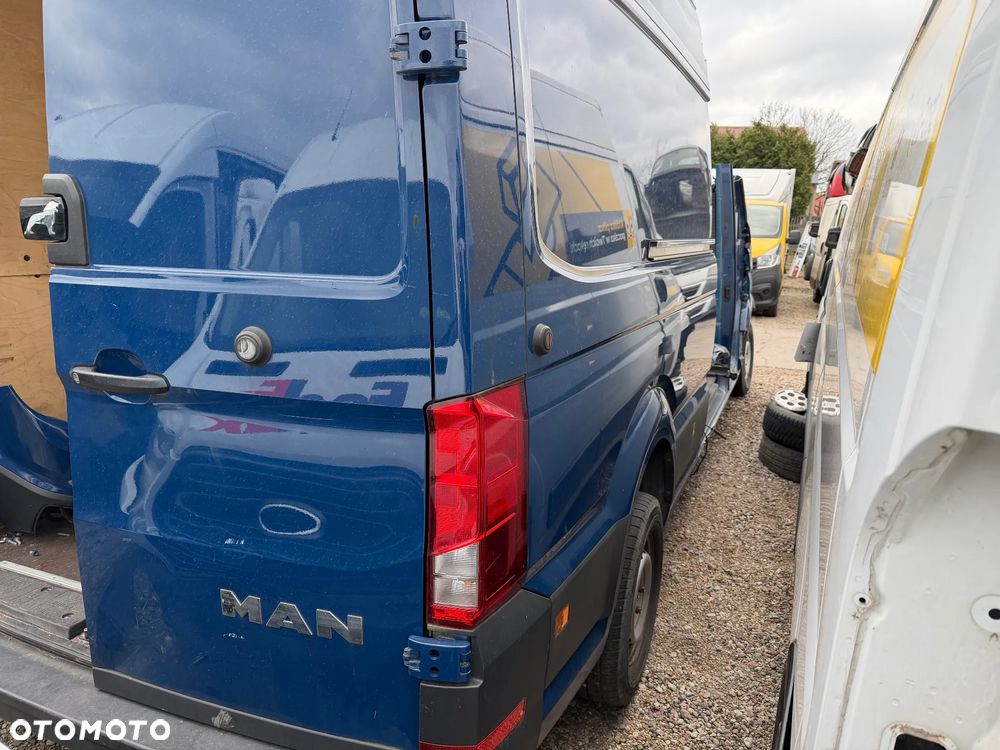 Crafter II MAN 17-22r tył cięty z dachem - 5
