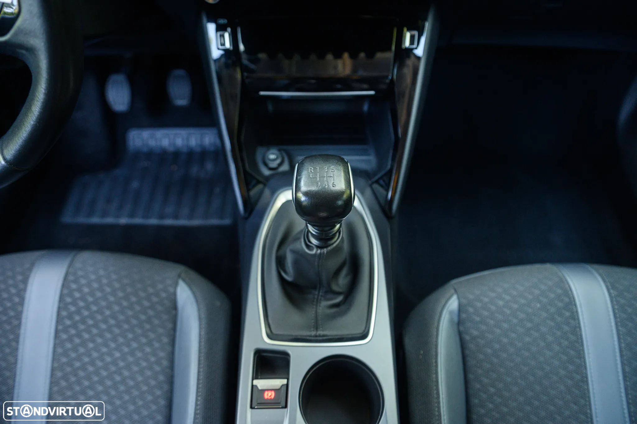 Peugeot 2008 1.2 PureTech Allure Pack - 53