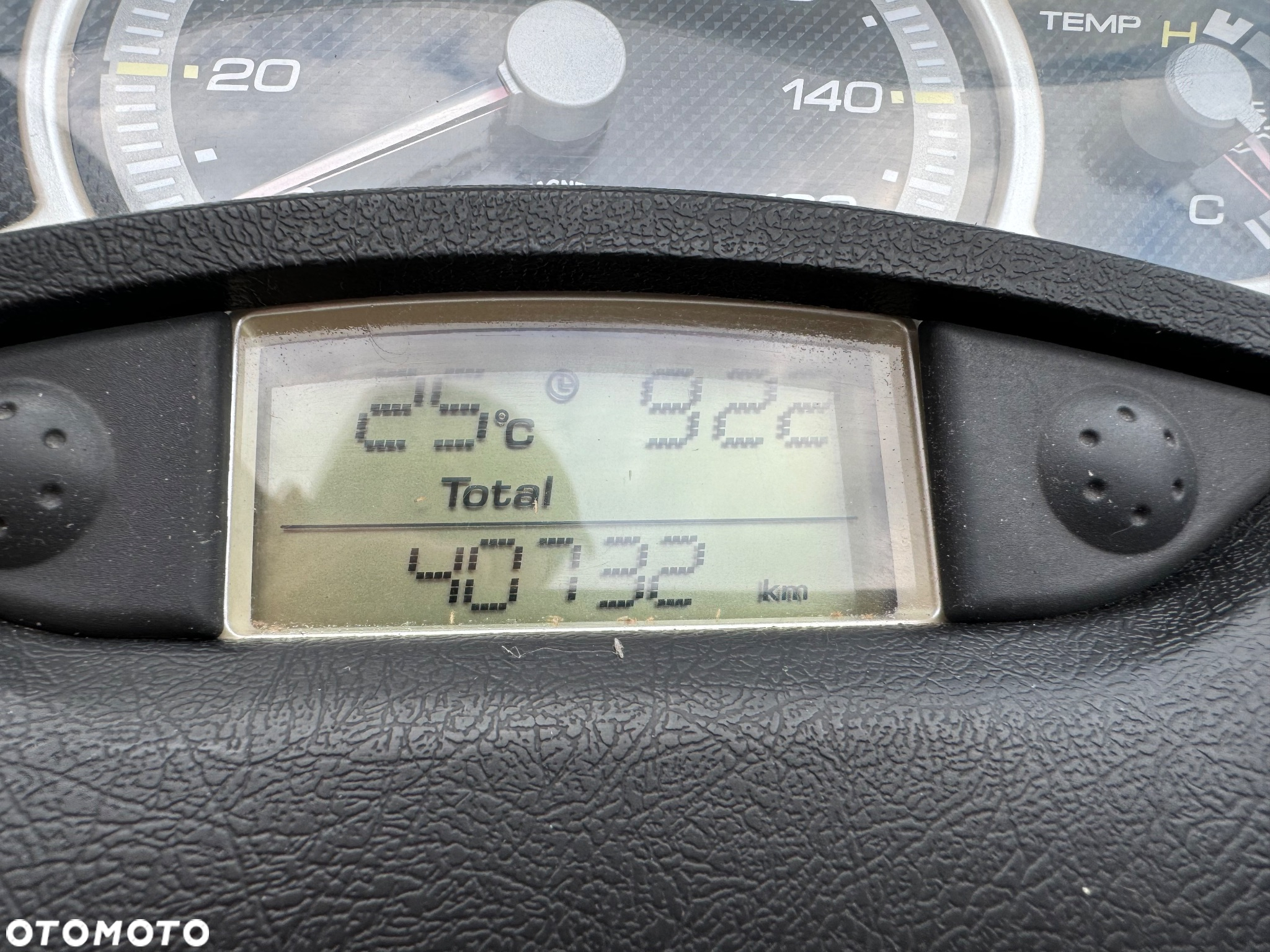 Yamaha X-max - 4
