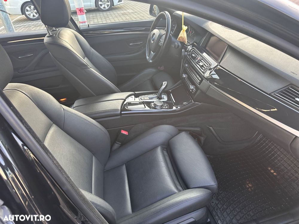 BMW Seria 5 525d xDrive Touring Aut. - 8