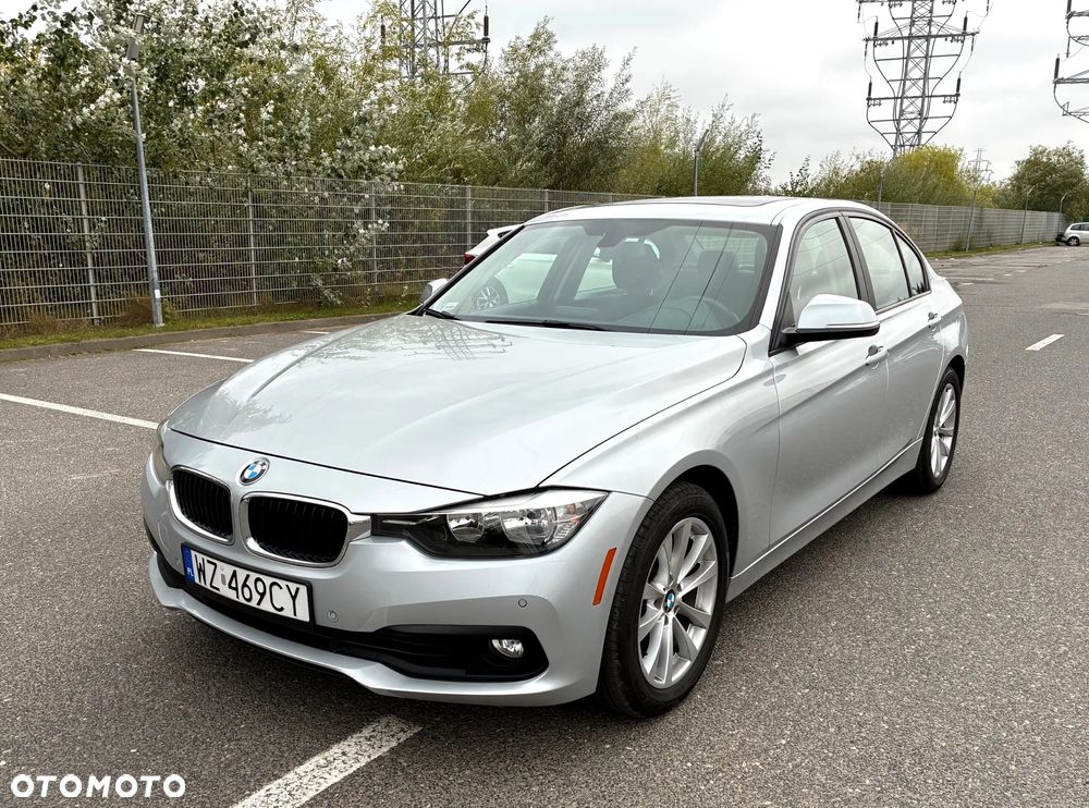 BMW Seria 3 320i Luxury Line - 1
