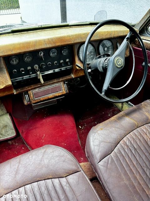 Jaguar Daimler - 24