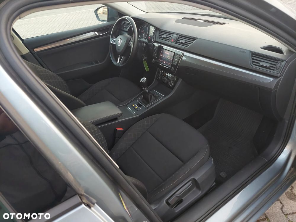 Skoda Superb 1.6 TDI Active - 30